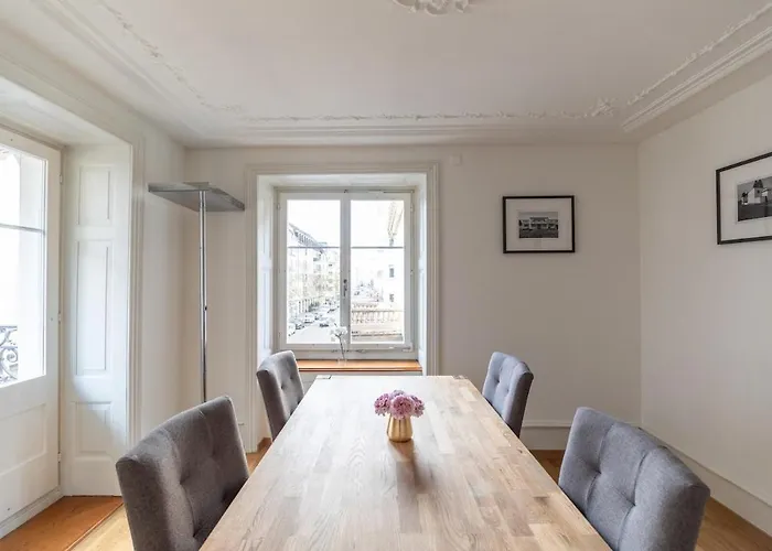 شقة Awesome 2br Flat Near And Center - Sf16