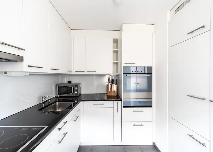 Awesome 2br Flat Near And Center - Sf16